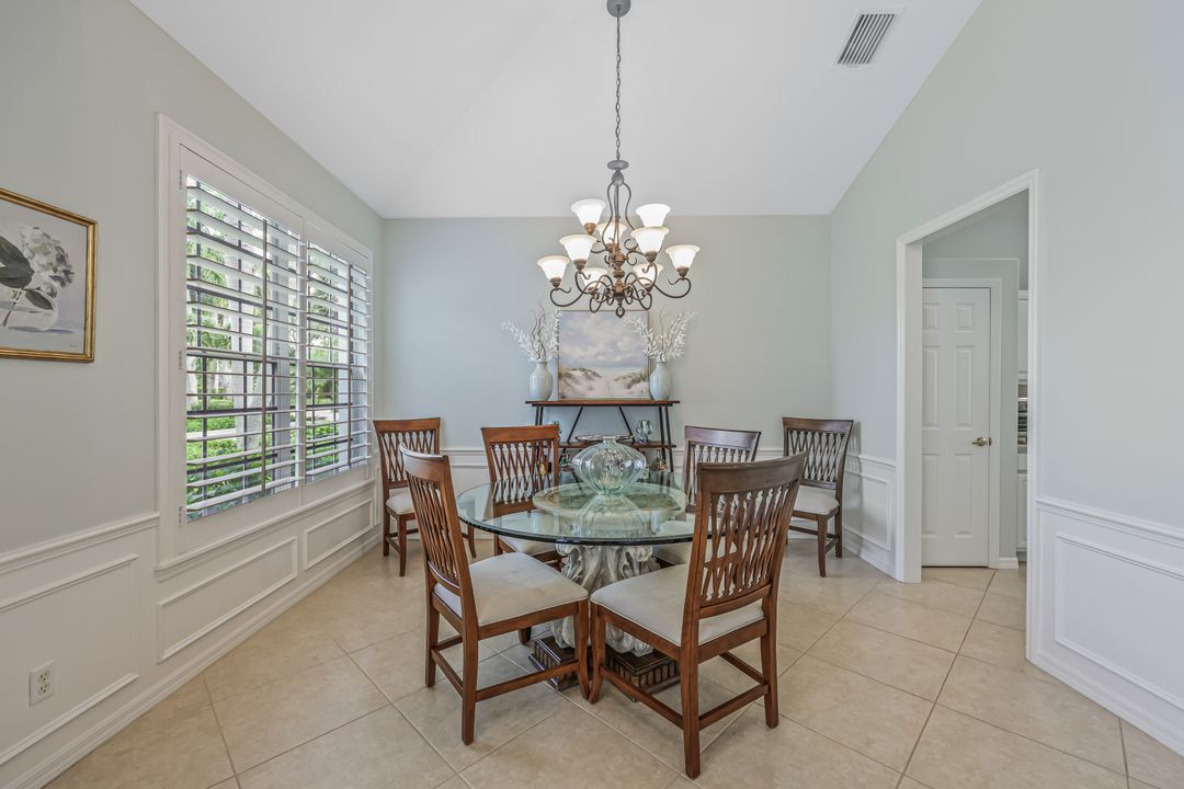 8846 Ventura Dr, Naples, FL 34109