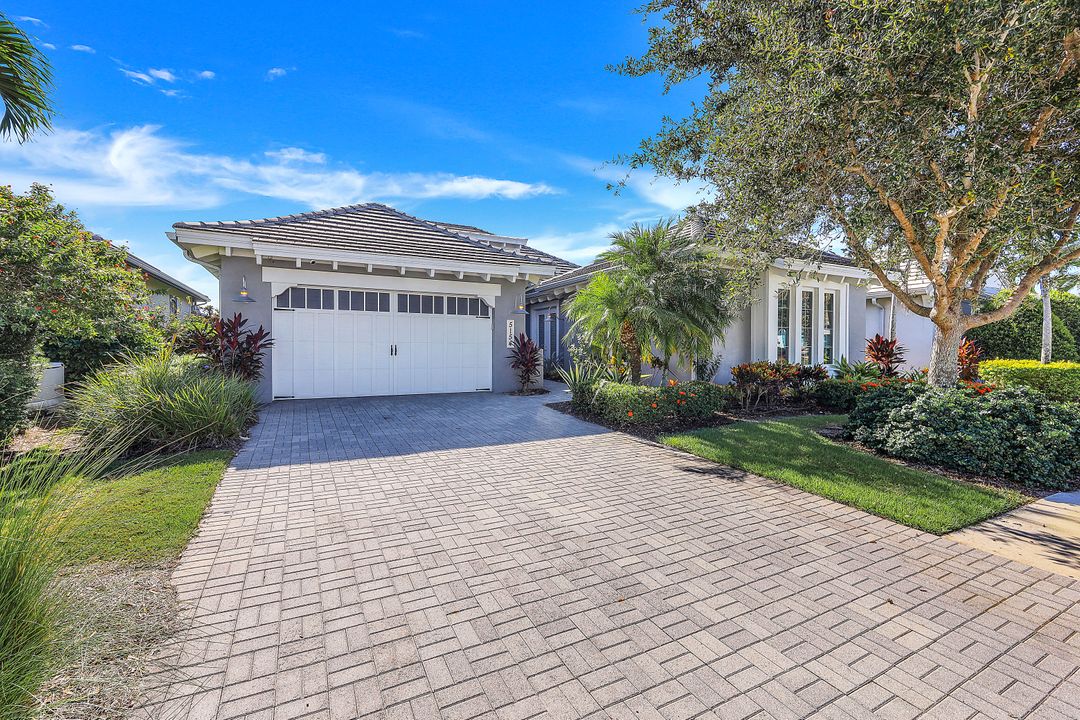 5154 Andros Dr, Naples, FL 34113