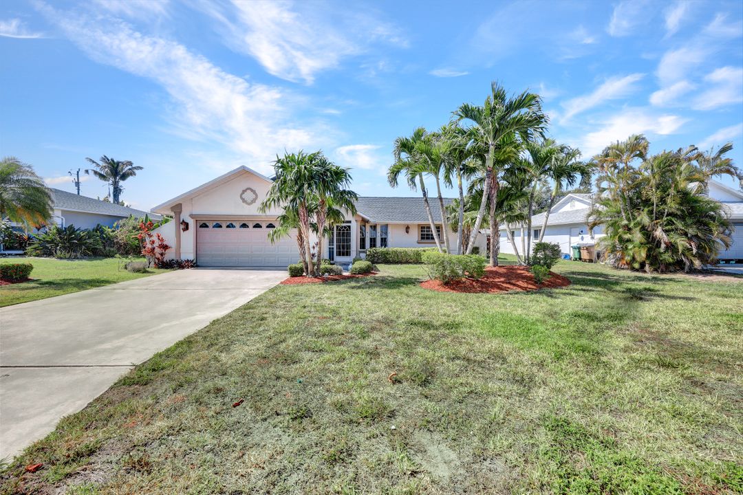 230 SW 39th St, Cape Coral, FL 33914