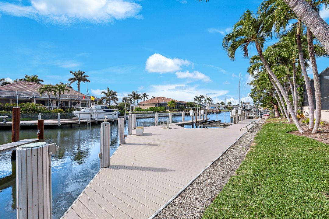 20 Anchor Ct, Marco Island, FL 34145