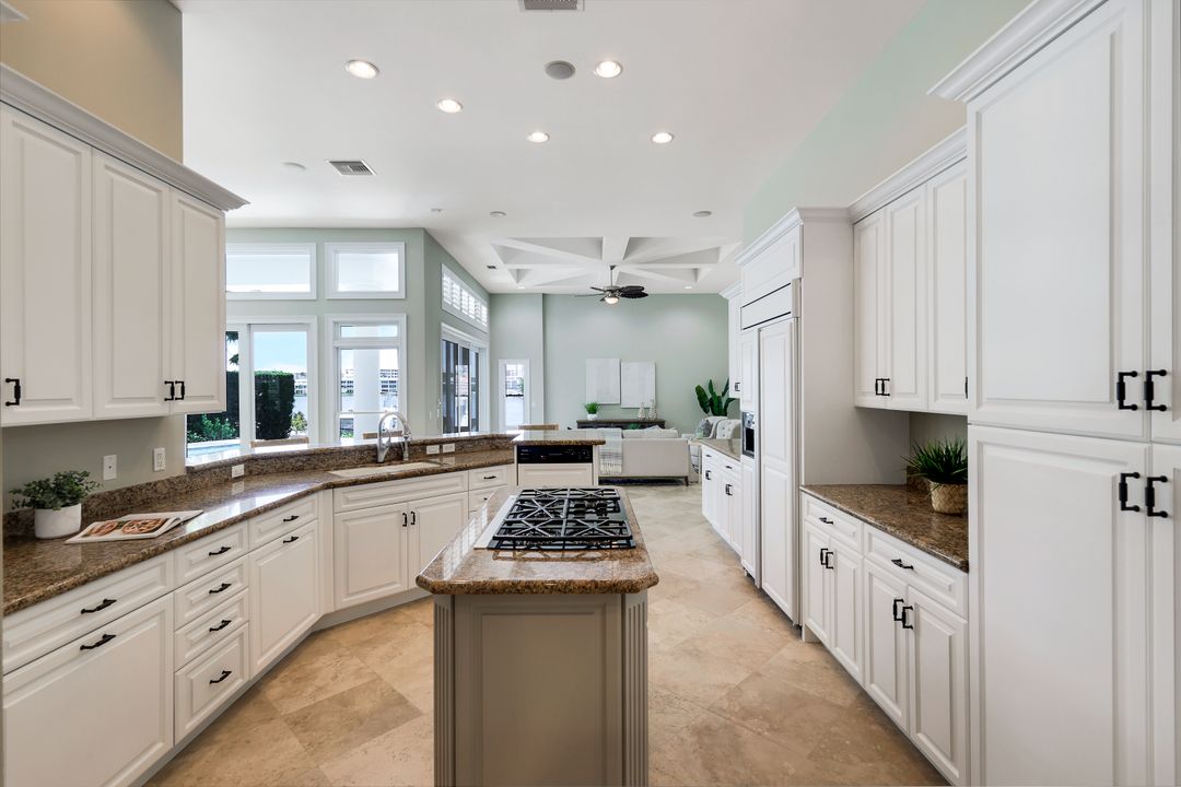 255 Bay Point, Naples, FL 34103