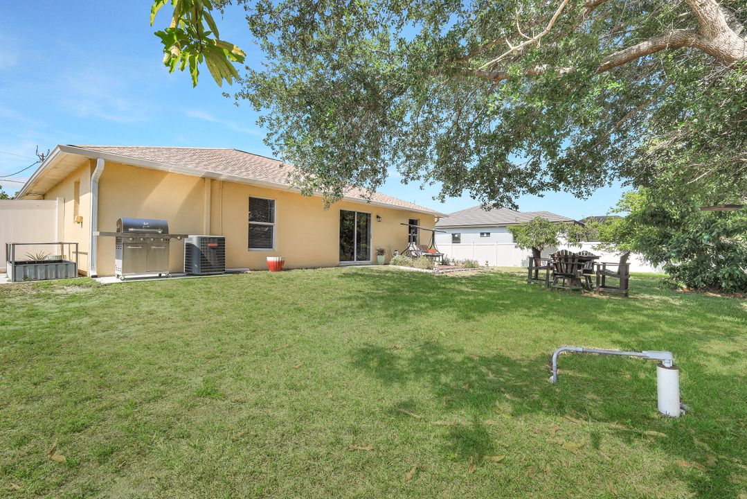 763 SW 8th Terrace, Cape Coral, FL 33991