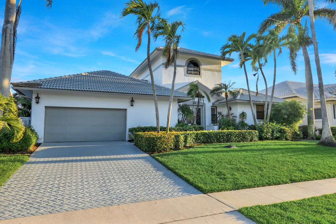 850 Banyan Ct, Marco Island, FL 34145