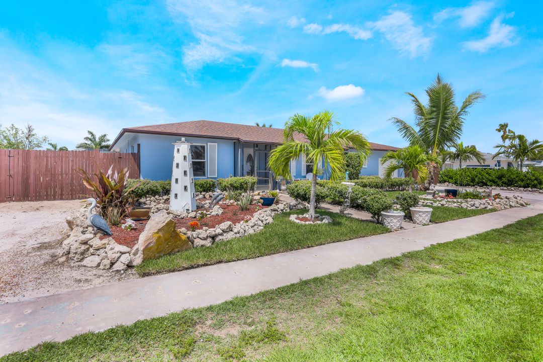 1208 Fruitland Ave, Marco Island, FL 34145