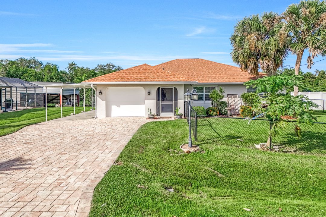 2199 Santiago Ave, Fort Myers, FL 33905