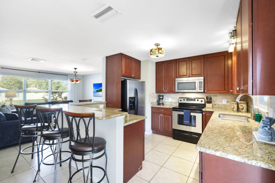 8718 Beacon St, Fort Myers, FL 33907