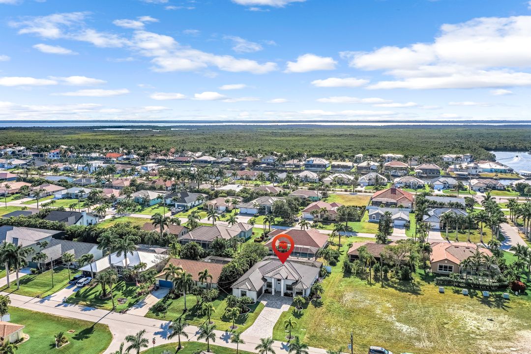 5210 SW 27th Ave, Cape Coral, FL 33914