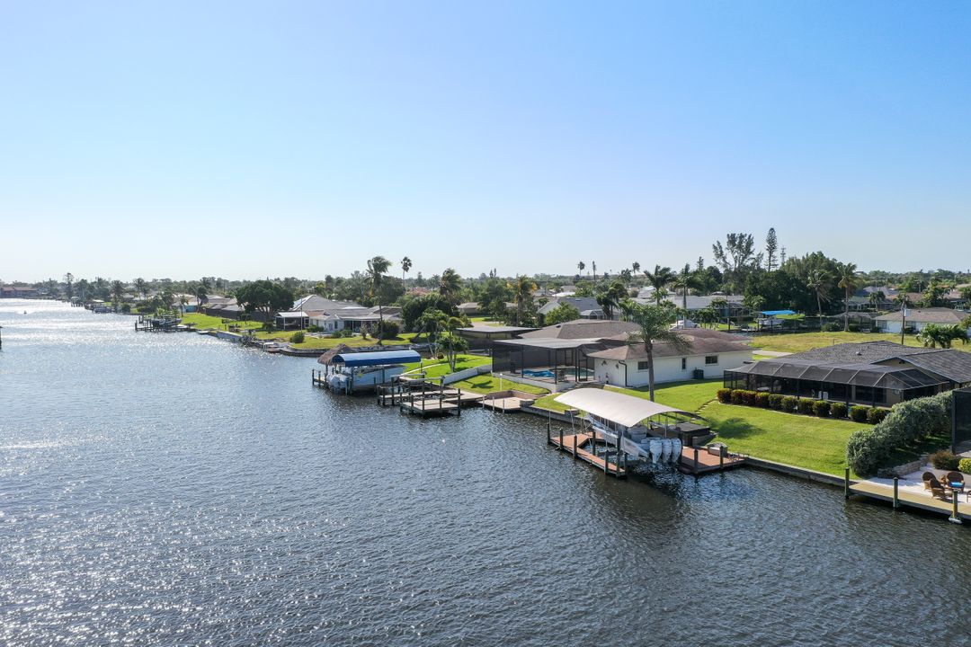 1010 SE 43rd St, Cape Coral, FL 33904