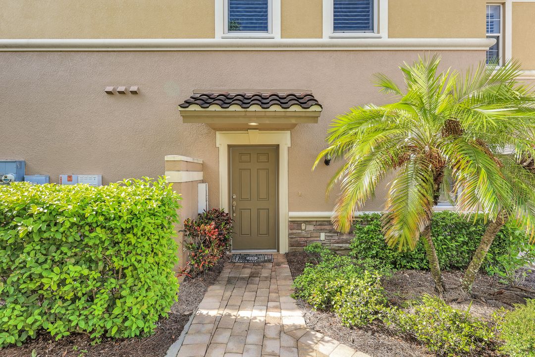 9524 Ironstone Terrace #101, Naples, FL 34120