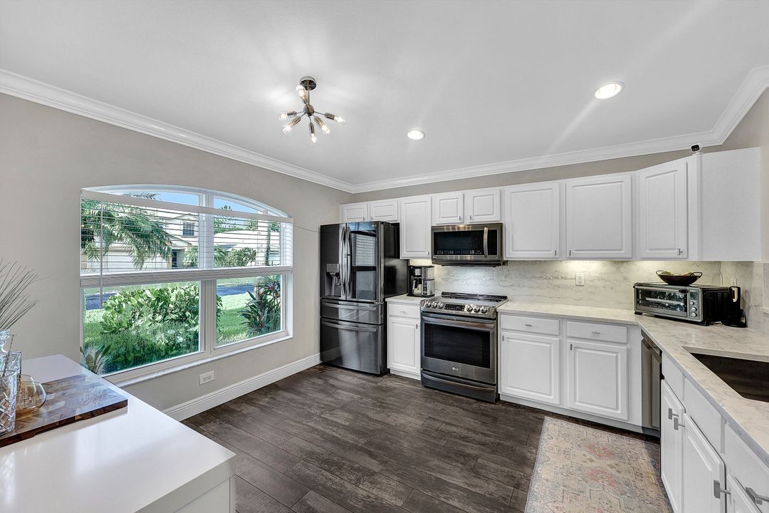 8884 Fawn Ridge Dr, Fort Myers, FL 33912