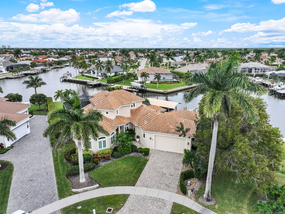 95 Anchor Ct, Marco Island, FL 34145