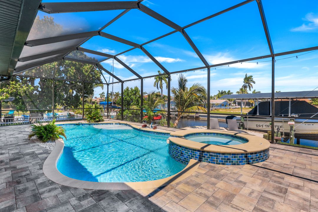 5231 Stratford Ct, Cape Coral, FL 33904