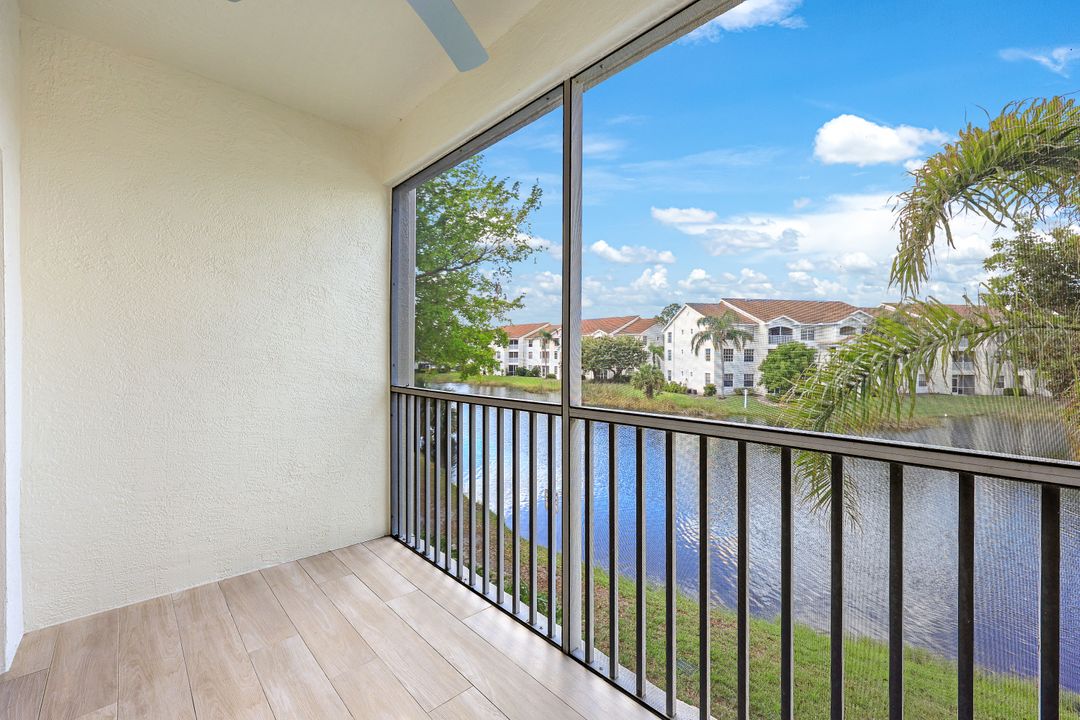 4690 St Croix Ln #423, Naples, FL 34109