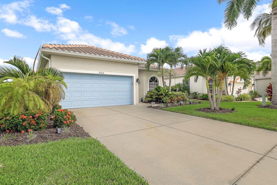 2704 Blue Cypress Lake Ct, Cape Coral, FL 33909