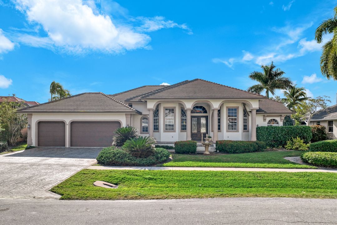 20 Anchor Ct, Marco Island, FL 34145