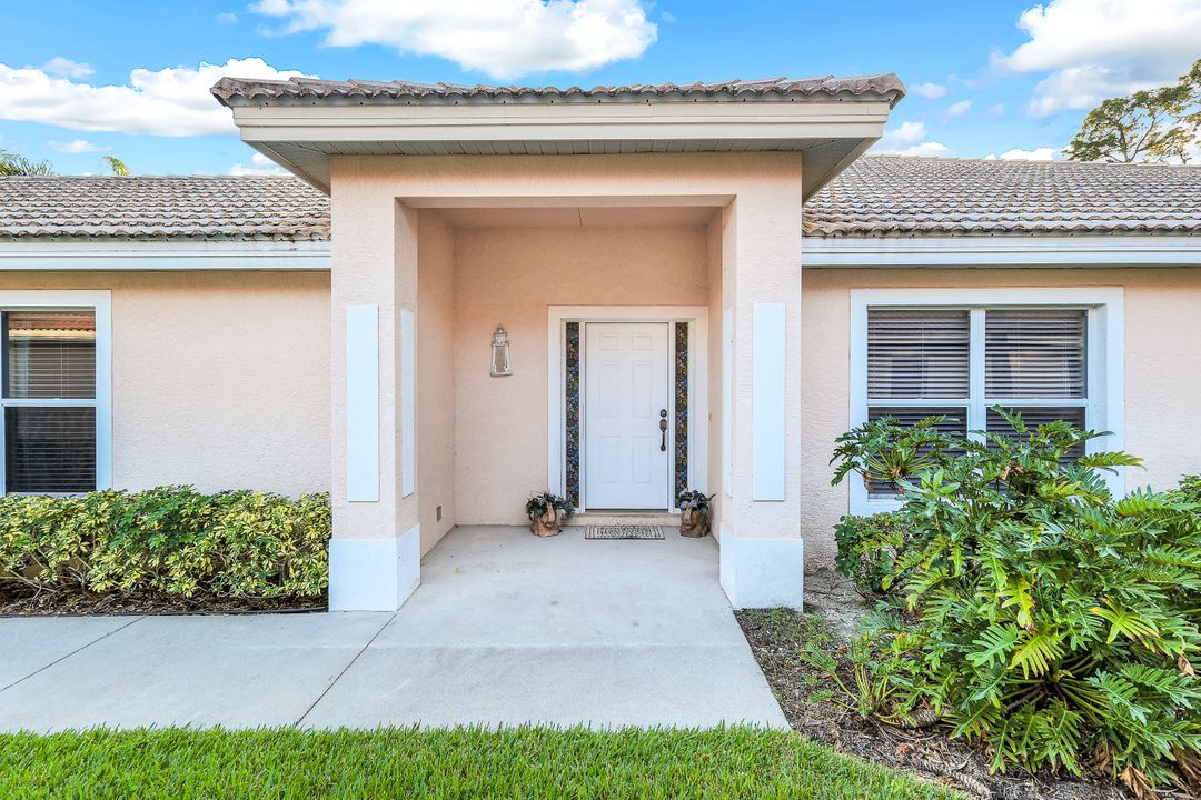 5927 Northridge Dr, Naples, FL 34110