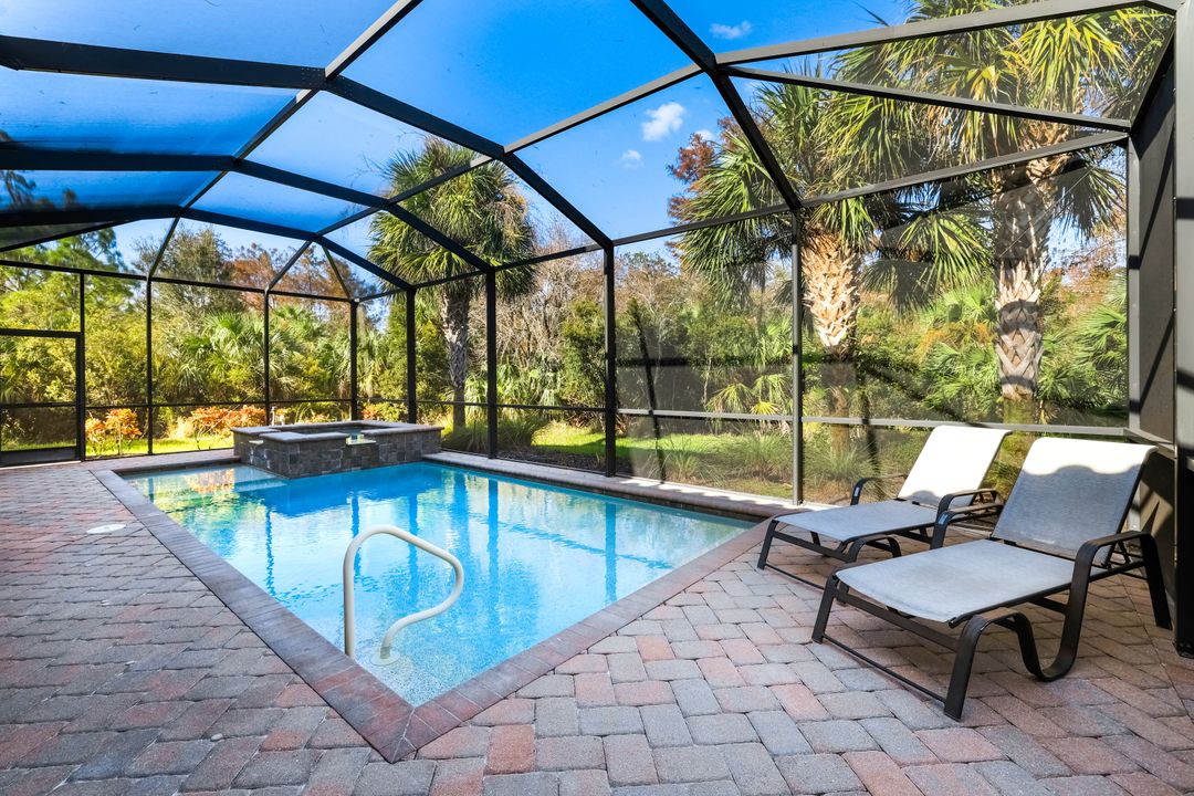 4167 Raffia Dr, Naples, FL 34119