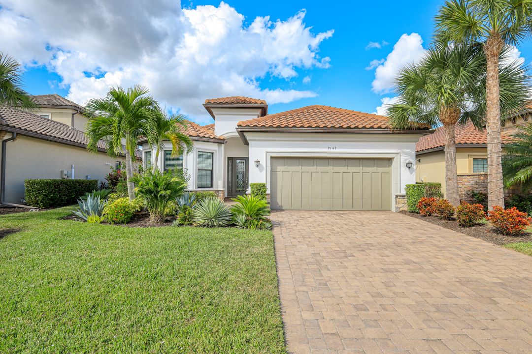 9147 Trivoli Ter, Naples, FL 34119