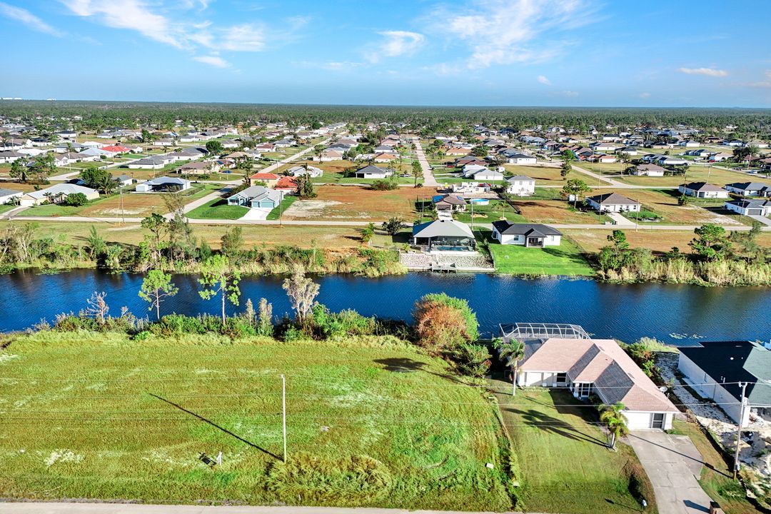 1915 NW 26th St, Cape Coral, FL 33993