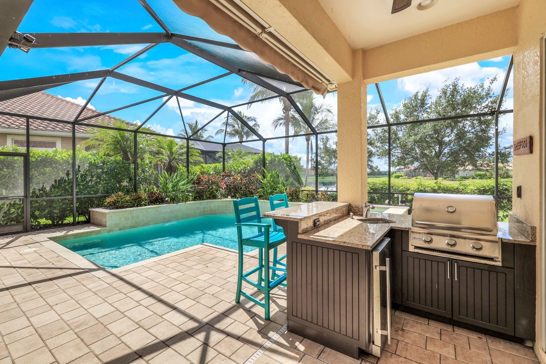 9337 Campanile Cir, Naples, FL 34114