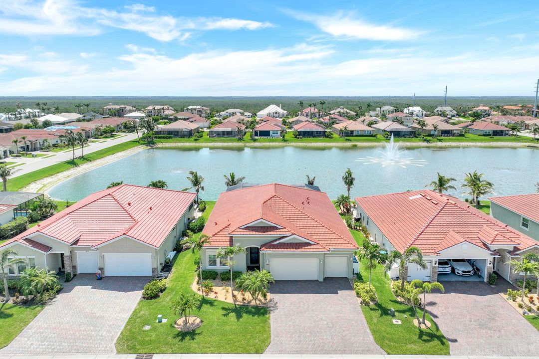 2892 Sunset Pointe Cir, Cape Coral, FL 33914