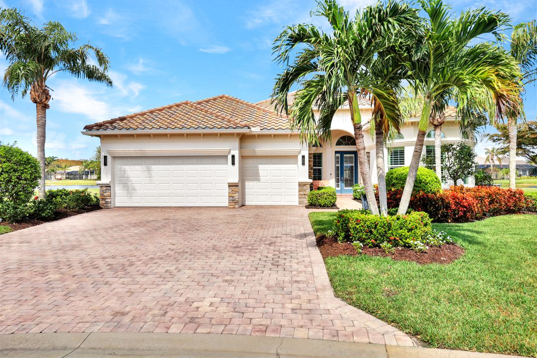 9399 Slate Ct, Naples, FL 34120