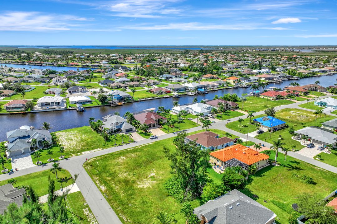 138 SW 34th Ave, Cape Coral, FL 33991