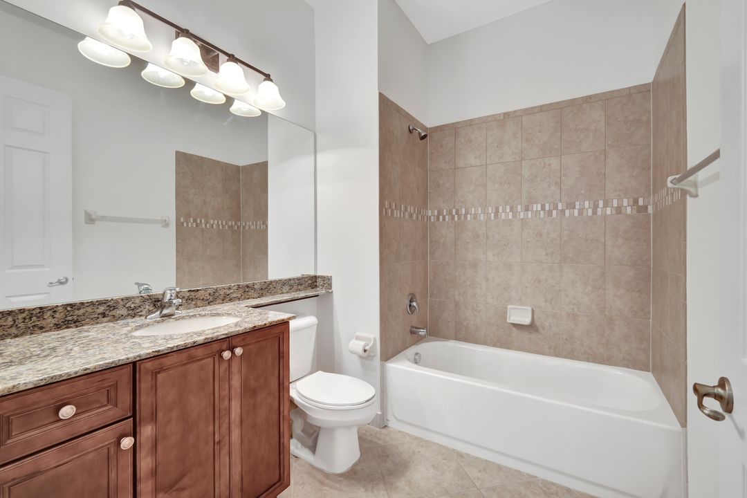 6526 Monterey Point #101, Naples, FL 34105