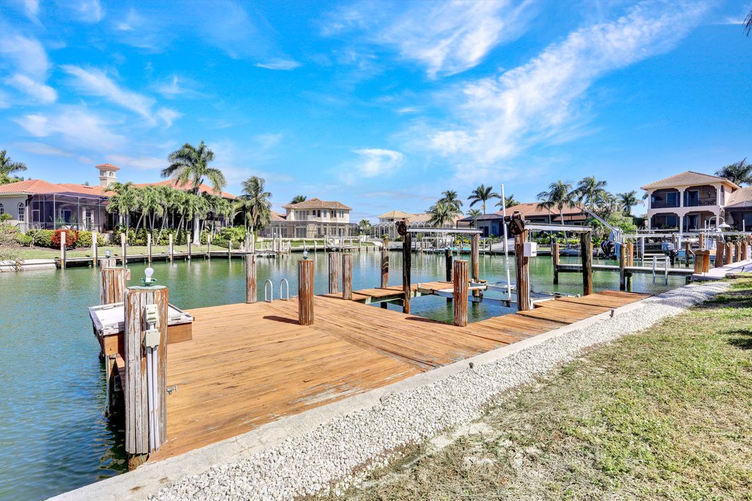 720 Hull Ct, Marco Island, FL 34145