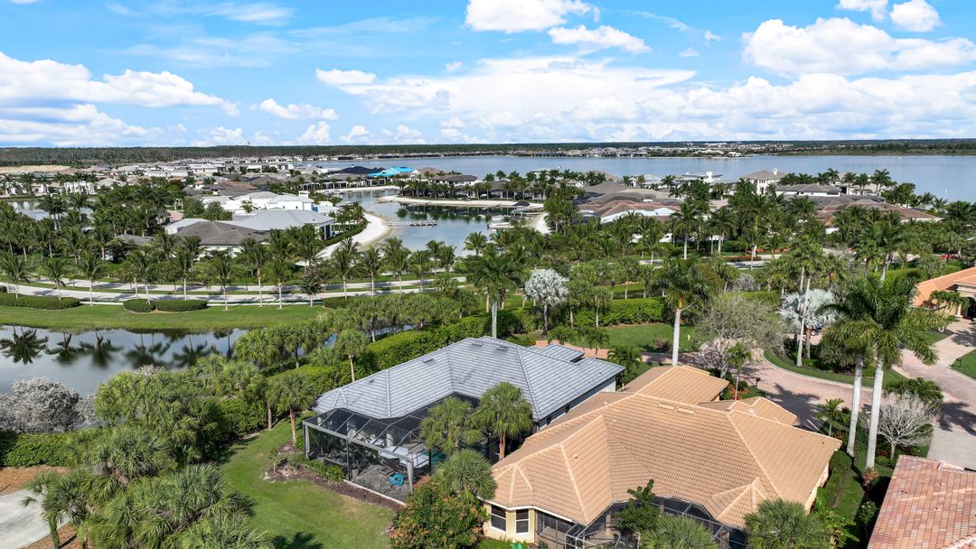 10340 Via Balestri Dr, Miromar Lakes, FL 33913