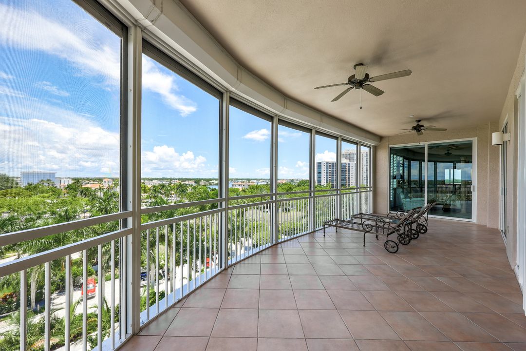 4151 Gulf Shore Blvd N #705, Naples, FL 34103