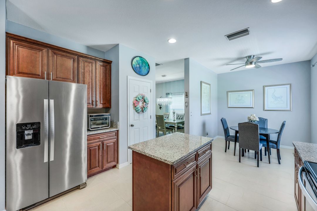 8989 Falcon Pointe Loop, Fort Myers, FL 33912