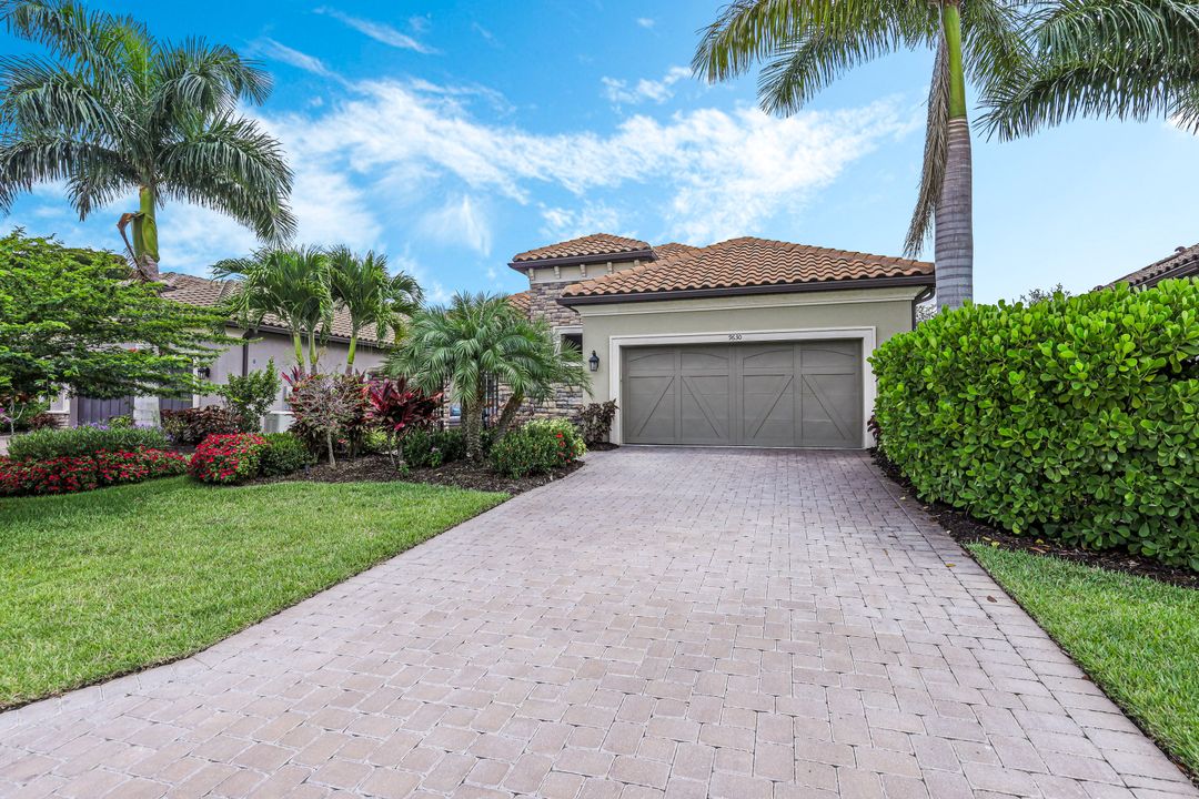 9630 Campanile Cir, Naples, FL 34114