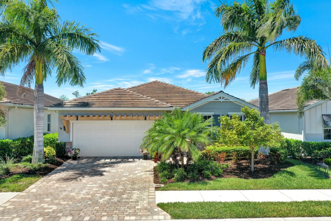 28188 Seasons Tide Ave, Bonita Springs, FL 34135