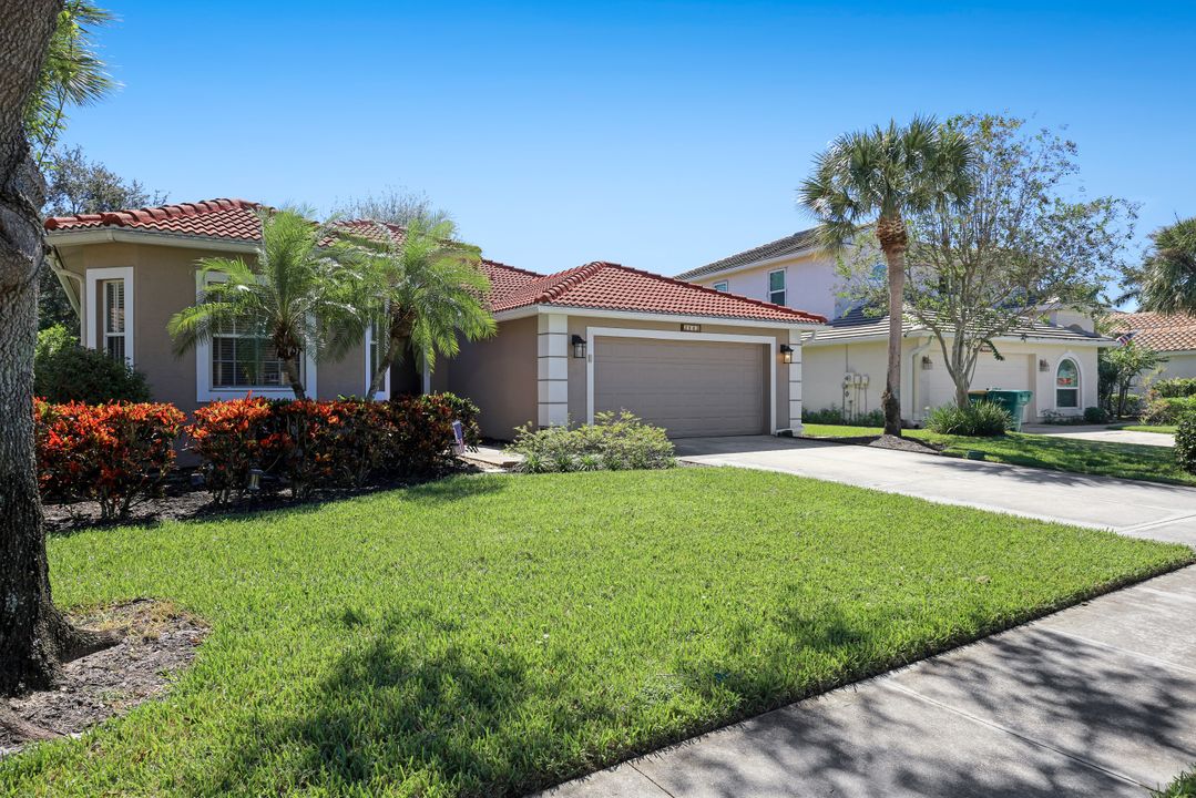 2143 Morning Sun Ln, Naples, FL 34119