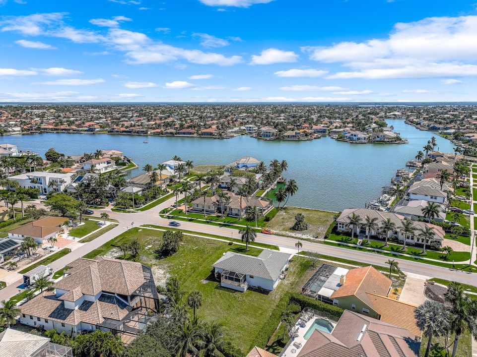 486 Landmark St, Marco Island, FL 34145