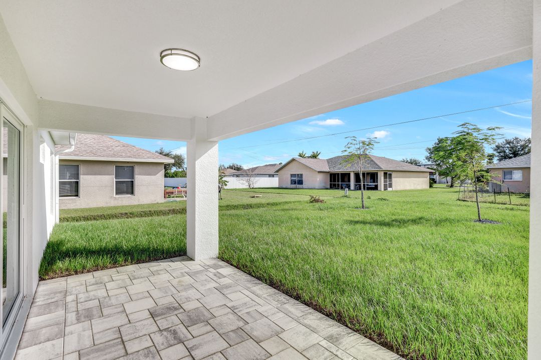 23 NE 16th Pl, Cape Coral, FL 33909