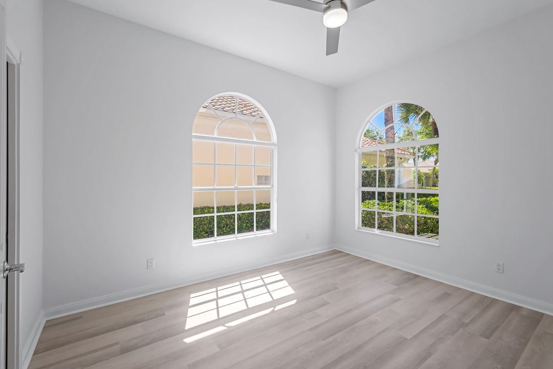 3755 Whidbey Way, Naples, FL 34119