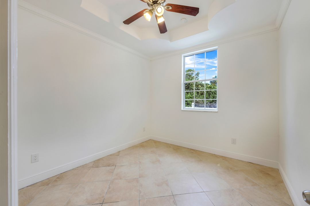 3705 Kilarney St, Fort Myers, FL 33905