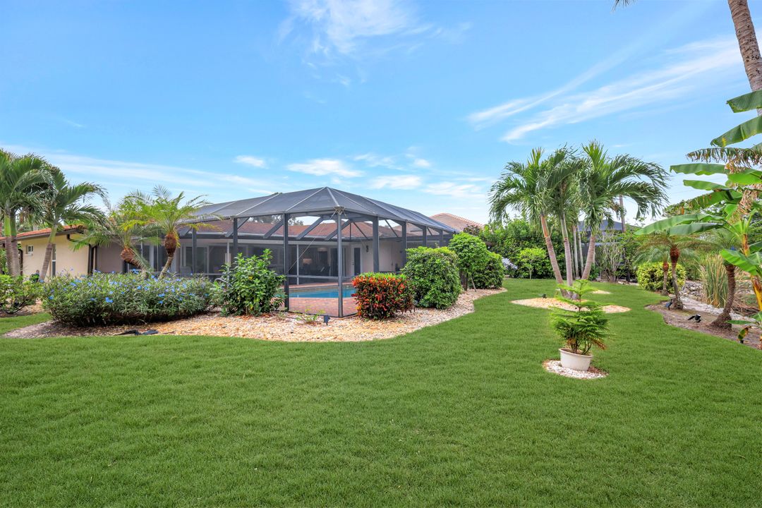 989 E Valley Dr, Bonita Springs, FL 34134