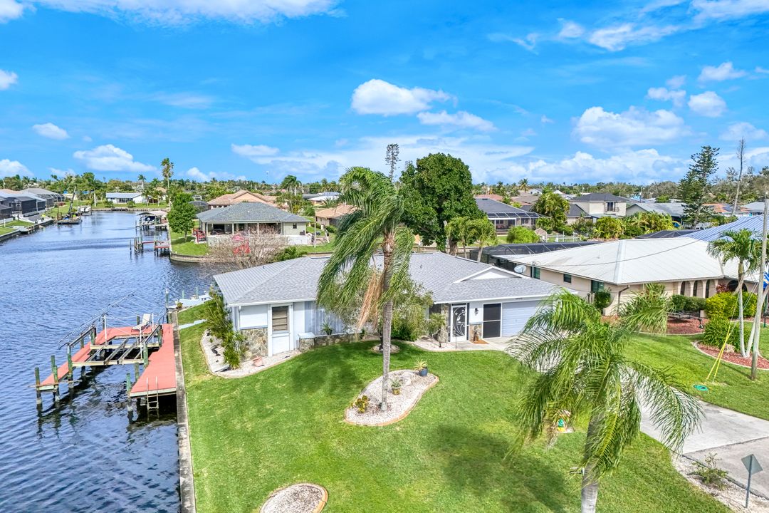 601 SE 33rd Terrace, Cape Coral, FL 33904