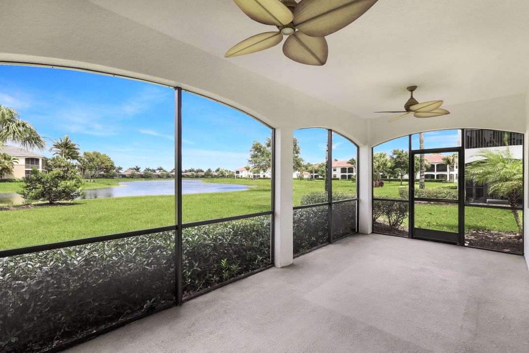 3165 Aviamar Cir, Naples, FL 34114