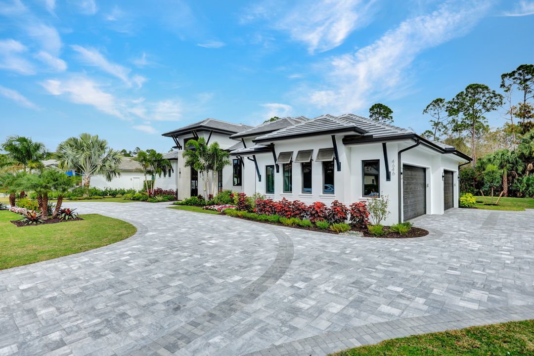 4646 Idylwood Ln, Naples, FL 34119