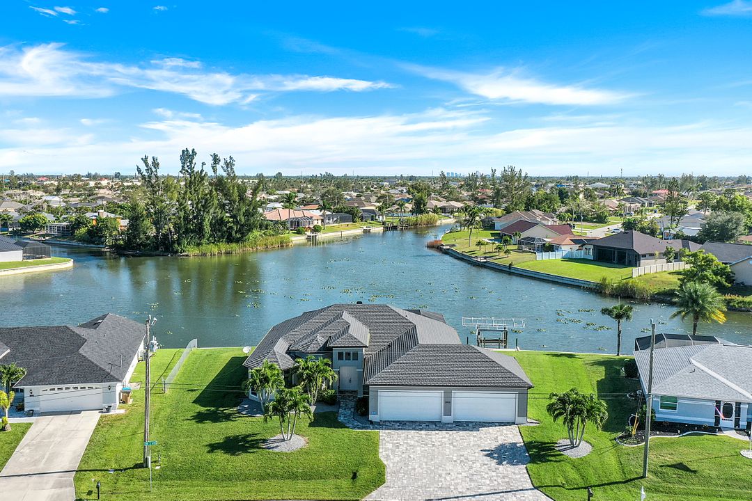 2903 SW 5th Ave, Cape Coral, FL 33914