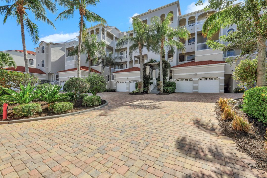 1600 Clermont Dr #201, Naples, FL 34109