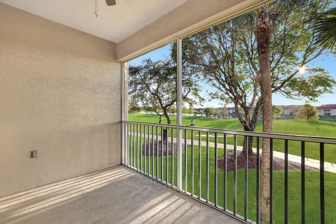 2690 Cypress Trace Cir #3221, Naples, FL 34119