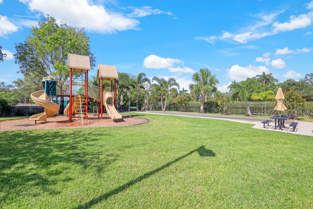 12936 Violino Ln  #307, Naples, FL 34105