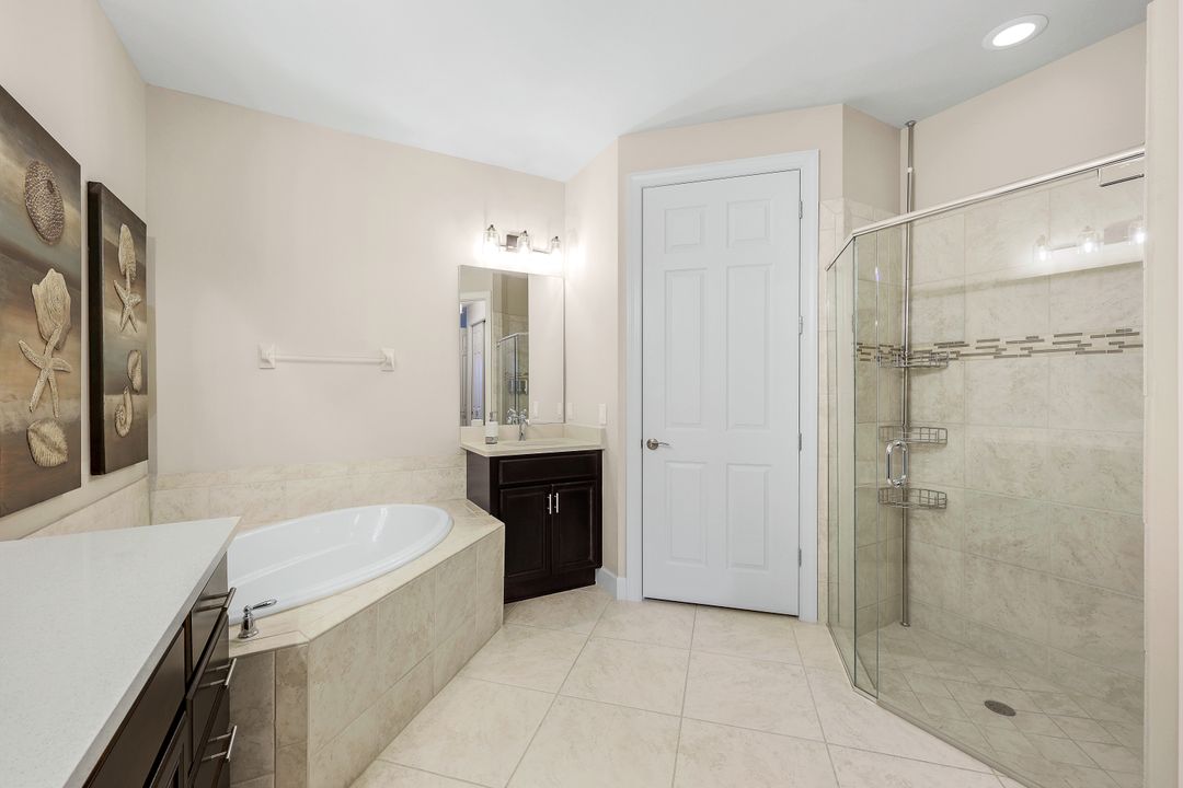 8835 Nautical Landing Cir #101, Naples, FL 34120