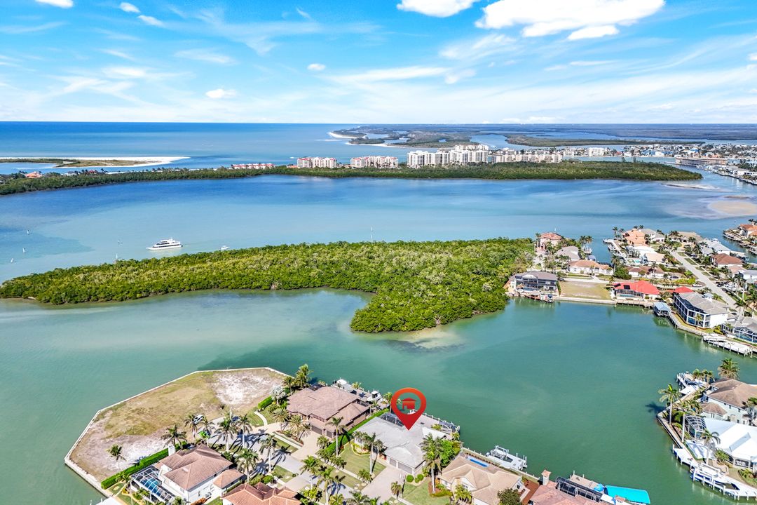 650 Rockport Ct, Marco Island, FL 34145