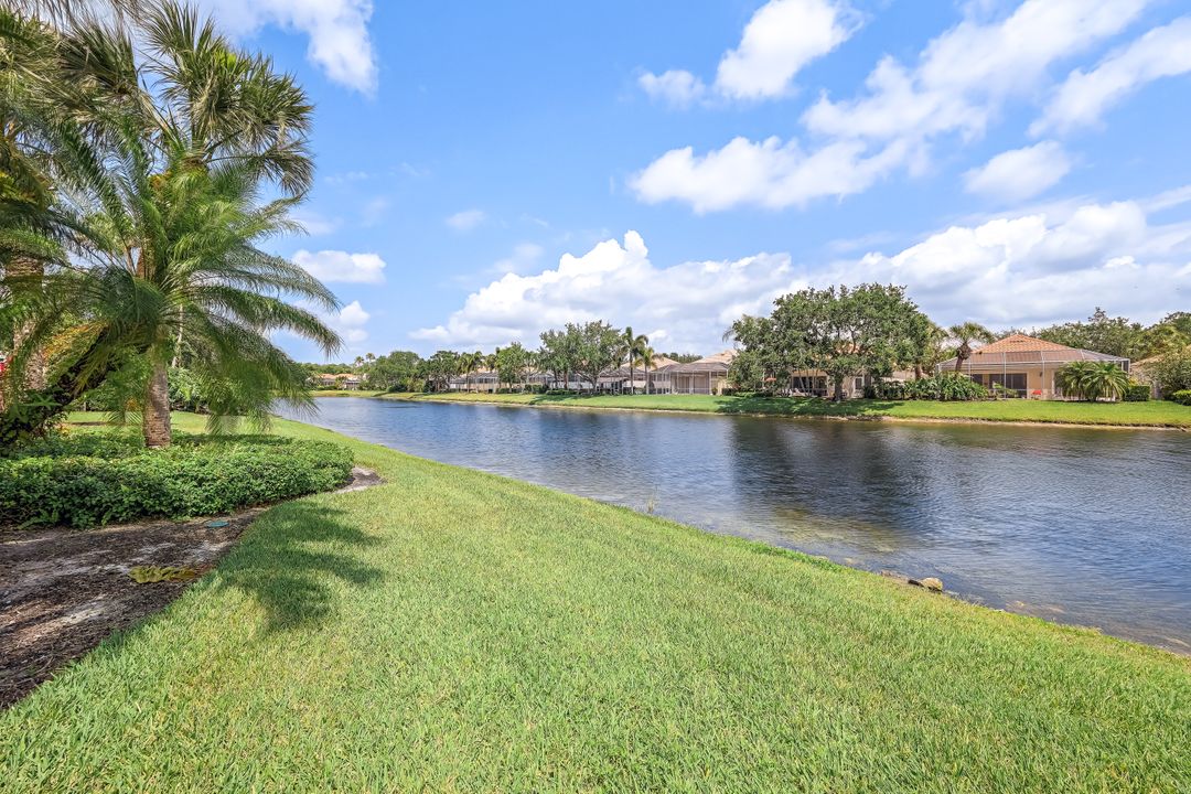 5361 Guadeloupe Way, Naples, FL 34119